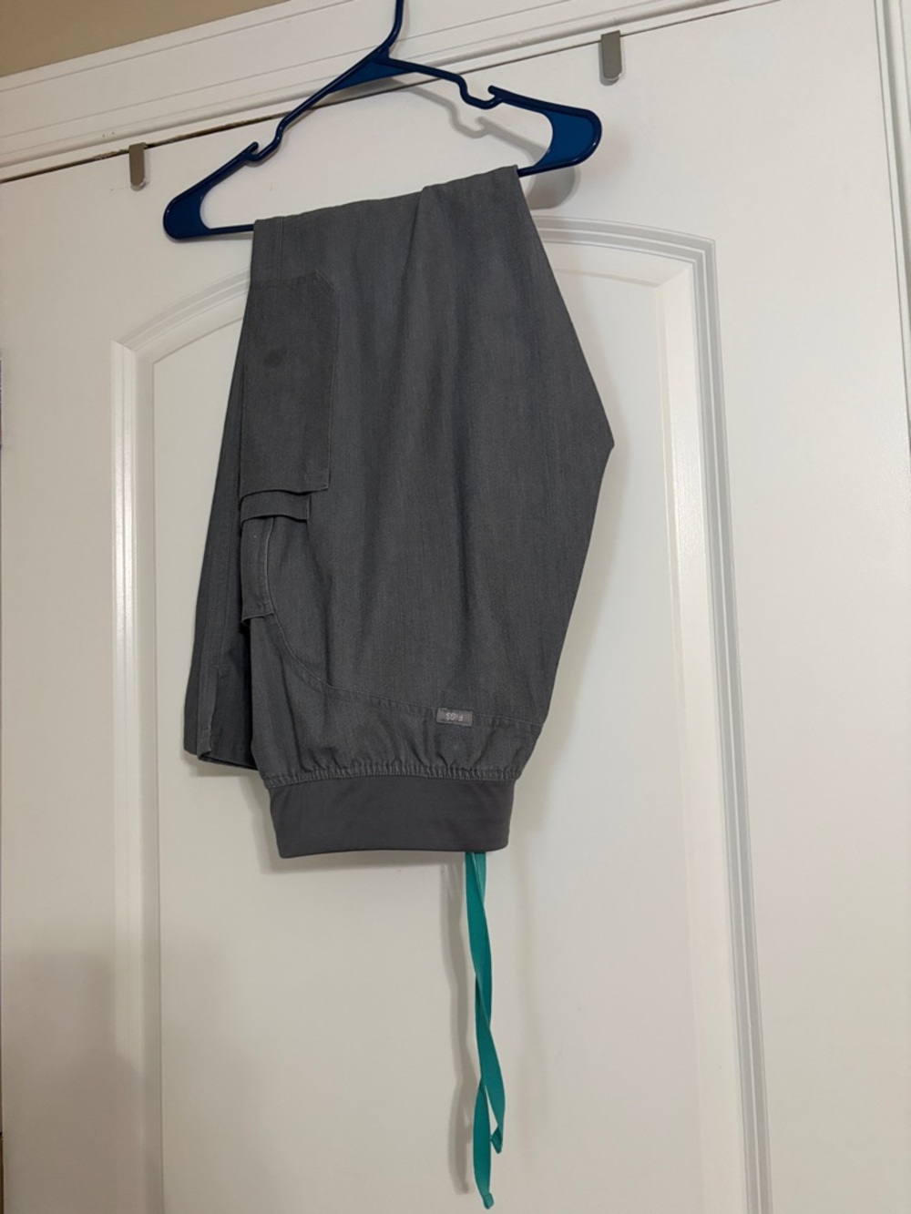 Gray Figs Technical Collection Kade Scrub Pants with turquoise string